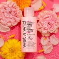 thumbnail image 4 of Líquido de maquillaje facial Primer wet n wild 5 en 1 Essence, 4 of 7
