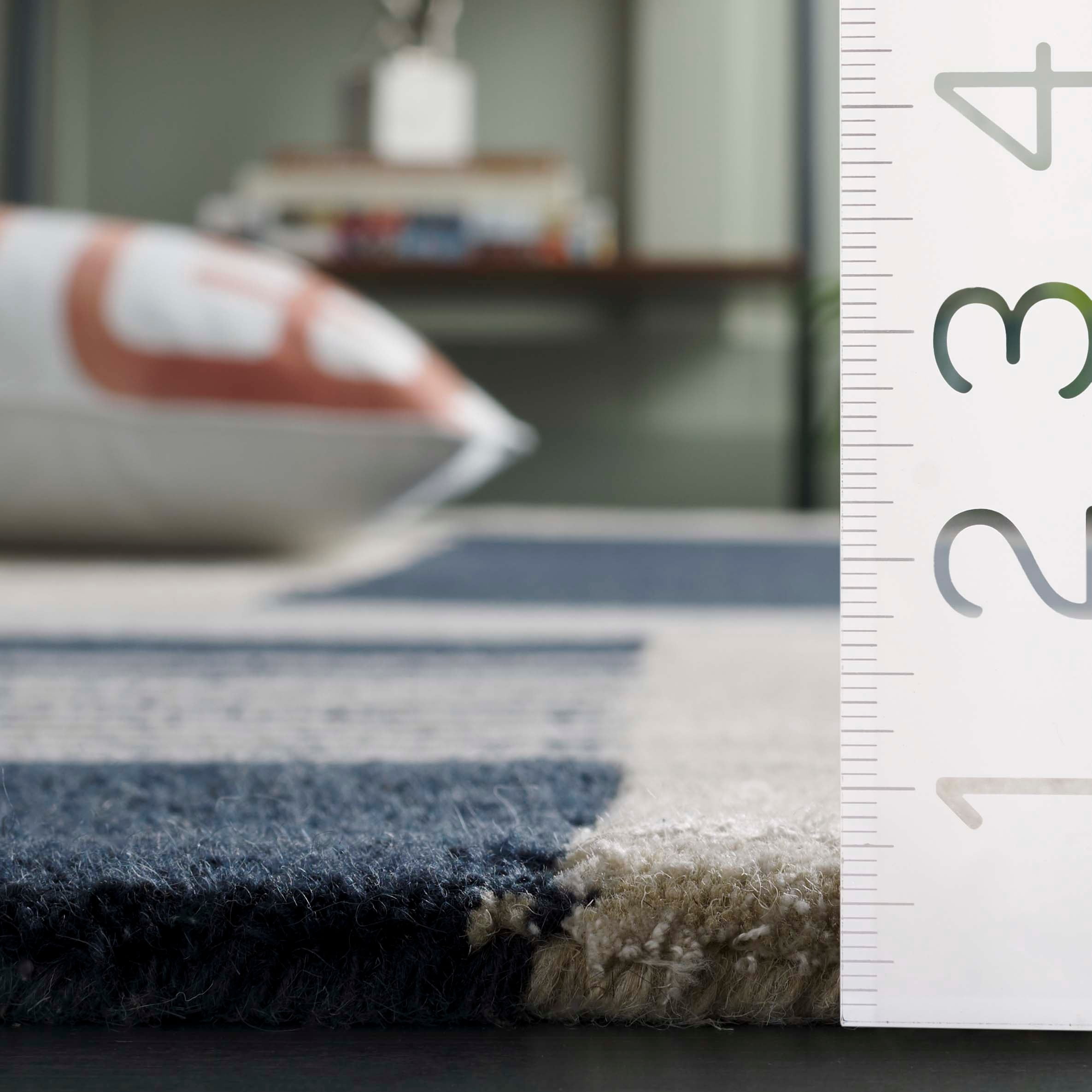 SAFAVIEH Rodeo Drive Yasim Abstract Area Rug, Navy/Ivory, 6' x 6' Round