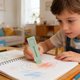 thumbnail image 5 of Borrador telescópico deslizante tipo lápiz | Borrador suave retráctil con cubierta de plástico | Eliminador de marcas de lápiz para estudiantes, niños, oficina y hogar, 5 of 6