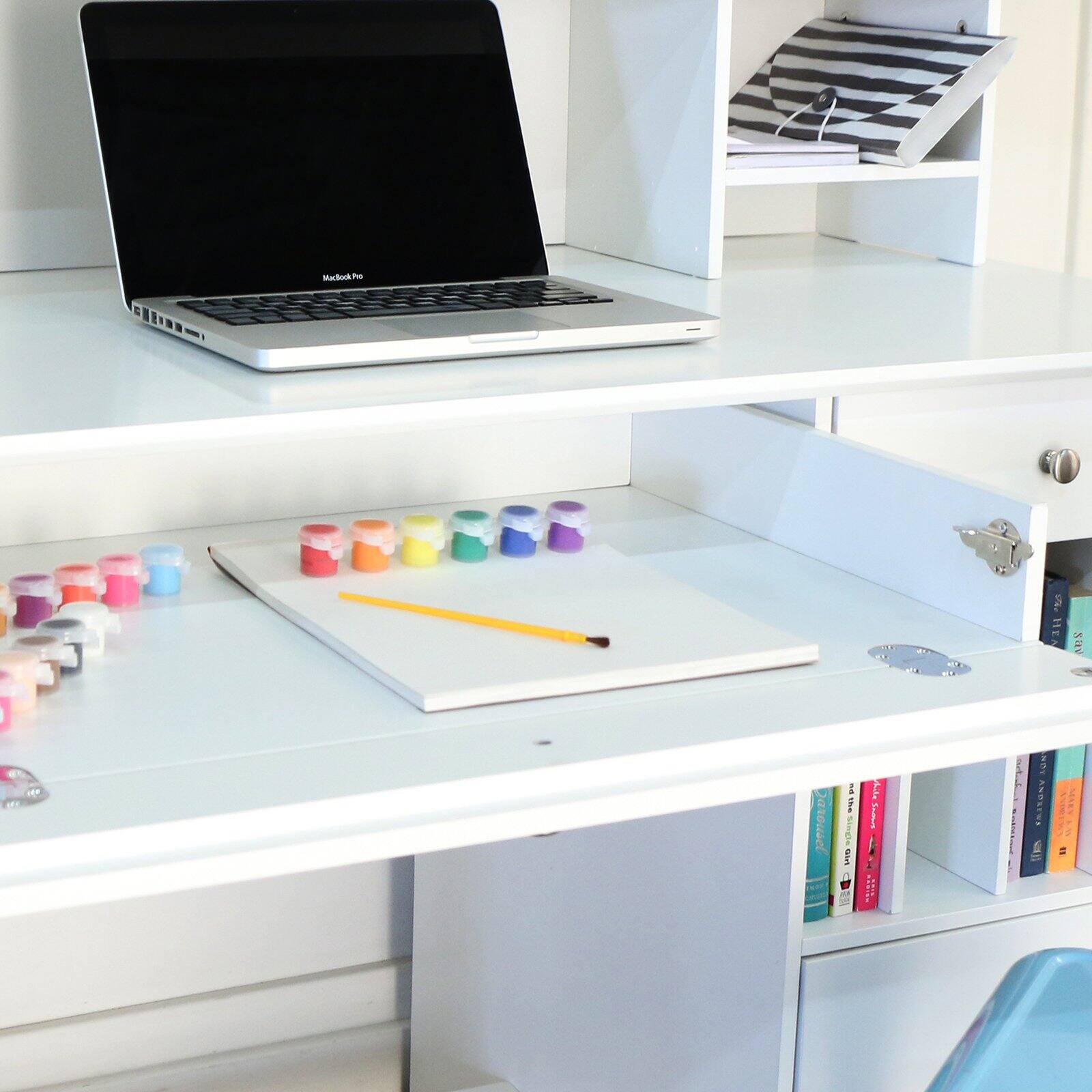 Deluxe White Wood Computer Desk with Hutch - Walmart.com