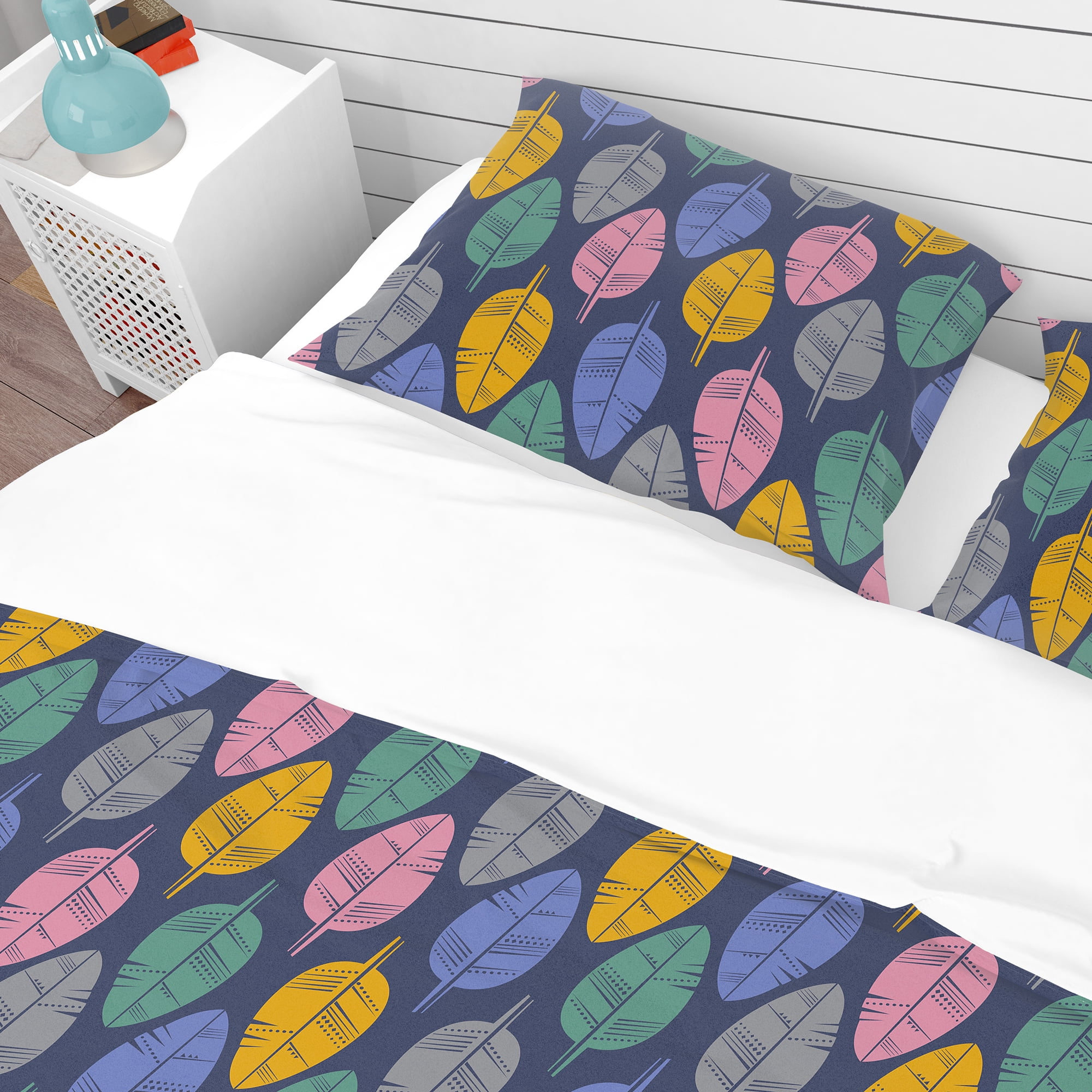 Designart 'Pattern of Multicolored Feathers' Southwestern Duvet Cover Set