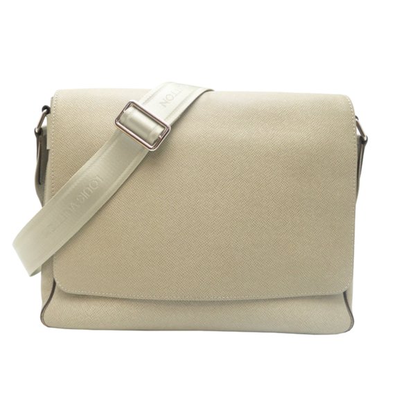 Pre-Owned Louis Vuitton Roman MM Women's/Men's Shoulder Bag M32625 Taiga Polaire