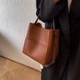 thumbnail image 4 of Bolso bandolera para mujer, bolso de hombro, bolso de piel, espacioso, tipo hobo, para mujer, bolsos bandolera de moda, bolsos de mano, bolso tipo cubo, cartera, bolso de viaje, bolso de, 4 of 5