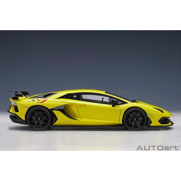 Lamborghini Aventador SVJ Giallo Tenerife / Pearl Yellow 1