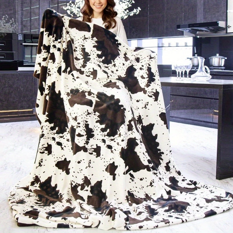 Cute Cow Print Blanket Soft Warm Throw Western Home Decor Cow Gifts for Women Cow Print Stuff Travel Blankets Cozy All-Season Couch Cow Blankets and Throws