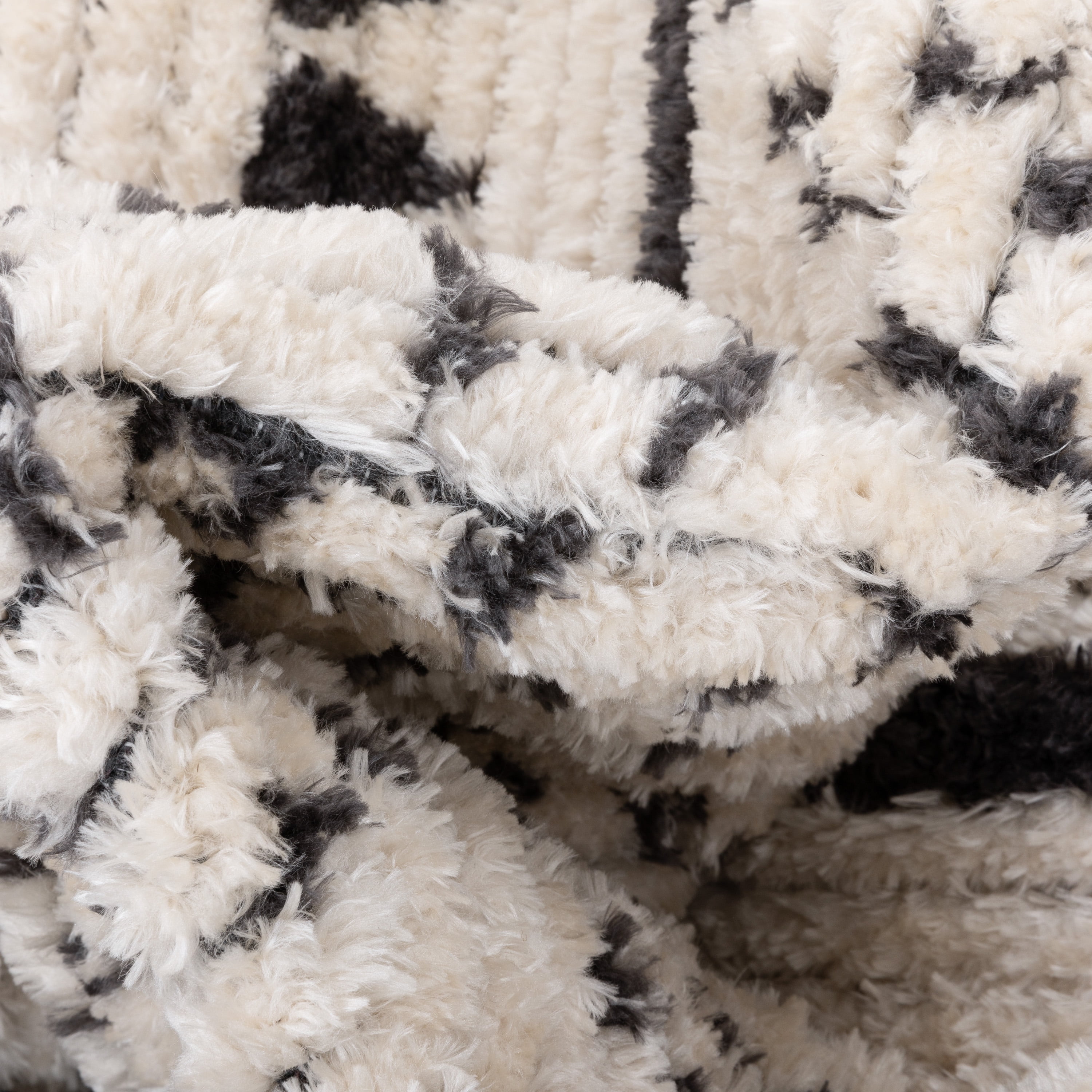 Well Woven Maya Odina Moroccan Trellis Diamond Pattern Grey 2'7" x 9'10" Runner Textured Pile Area Rug