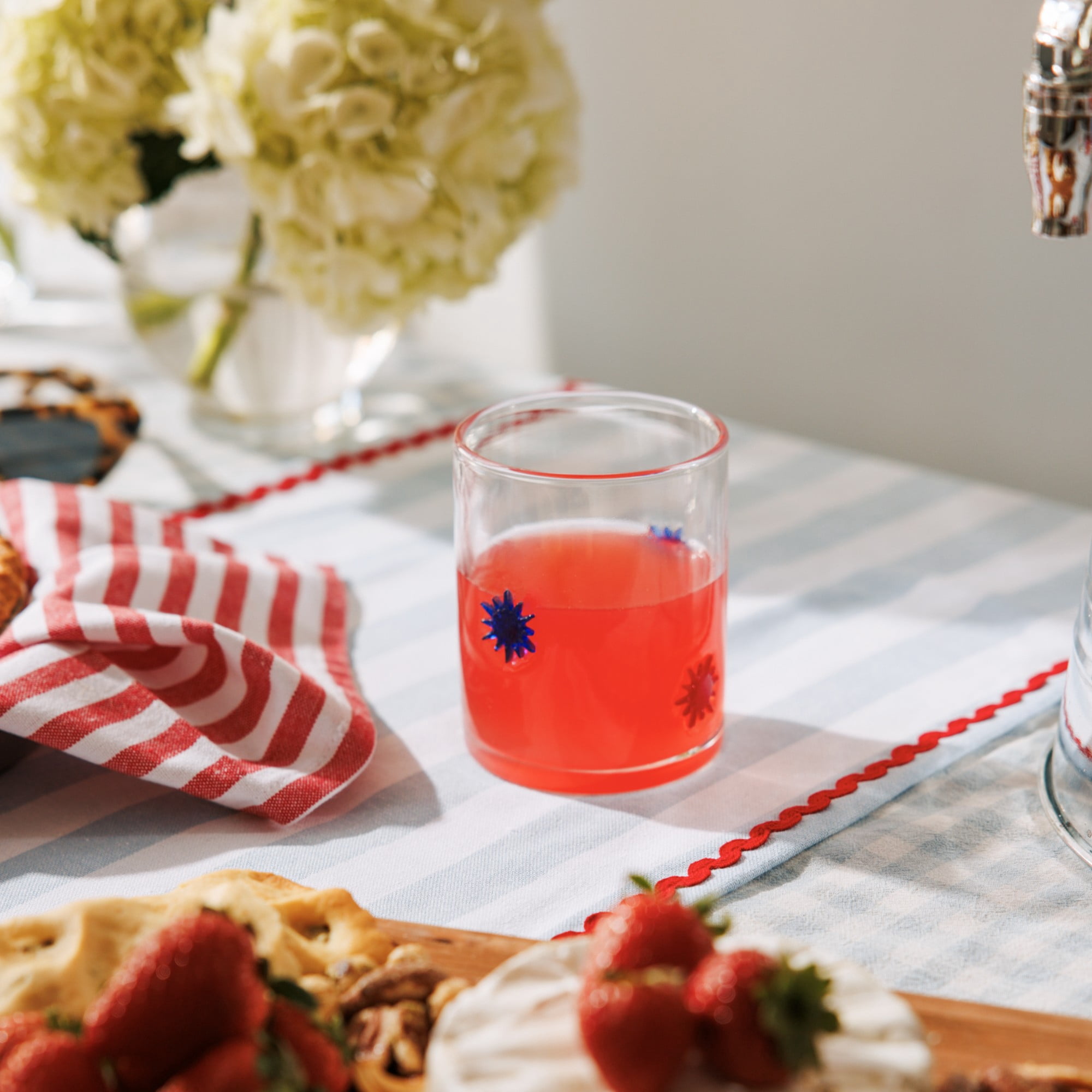 Thyme & Table 12 fl oz Red and Blue Patriotic Fireworks Charm Drinking Glasses, Set of 2