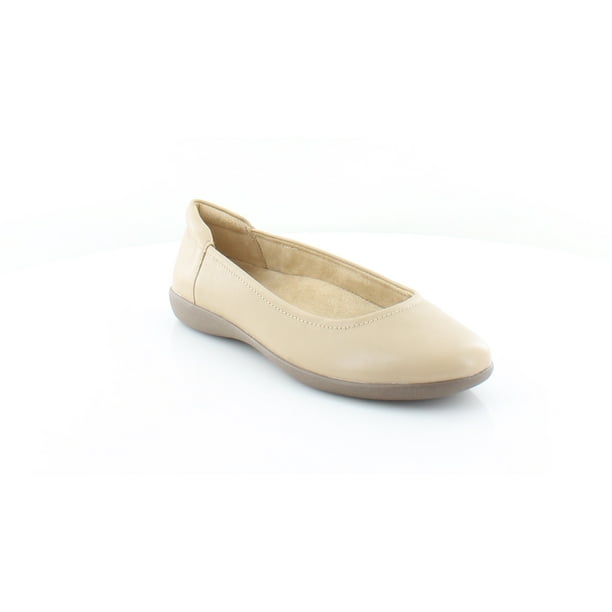 naturalizer flexy flats