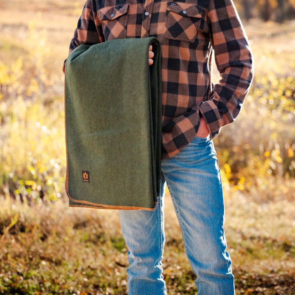 Arcturus Military Wool Blanket - 4.5 lbs, Warm, Thick, Washable, Large 64" x 88" - Great for Camping, Outdoors, Sporting Events, and Survival Kits (Olive Green)