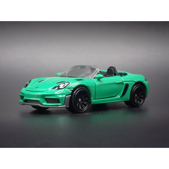 Open Box 2022-2025 PORSCHE 718 SPYDER RS SUPER CAR 1:64 SCALE DIORAMA DIECAST MODEL CAR