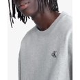 thumbnail image 3 of Buzo Calvin Klein para Hombre Corte Relaxed con Logo en Forro Polar, 3 of 4