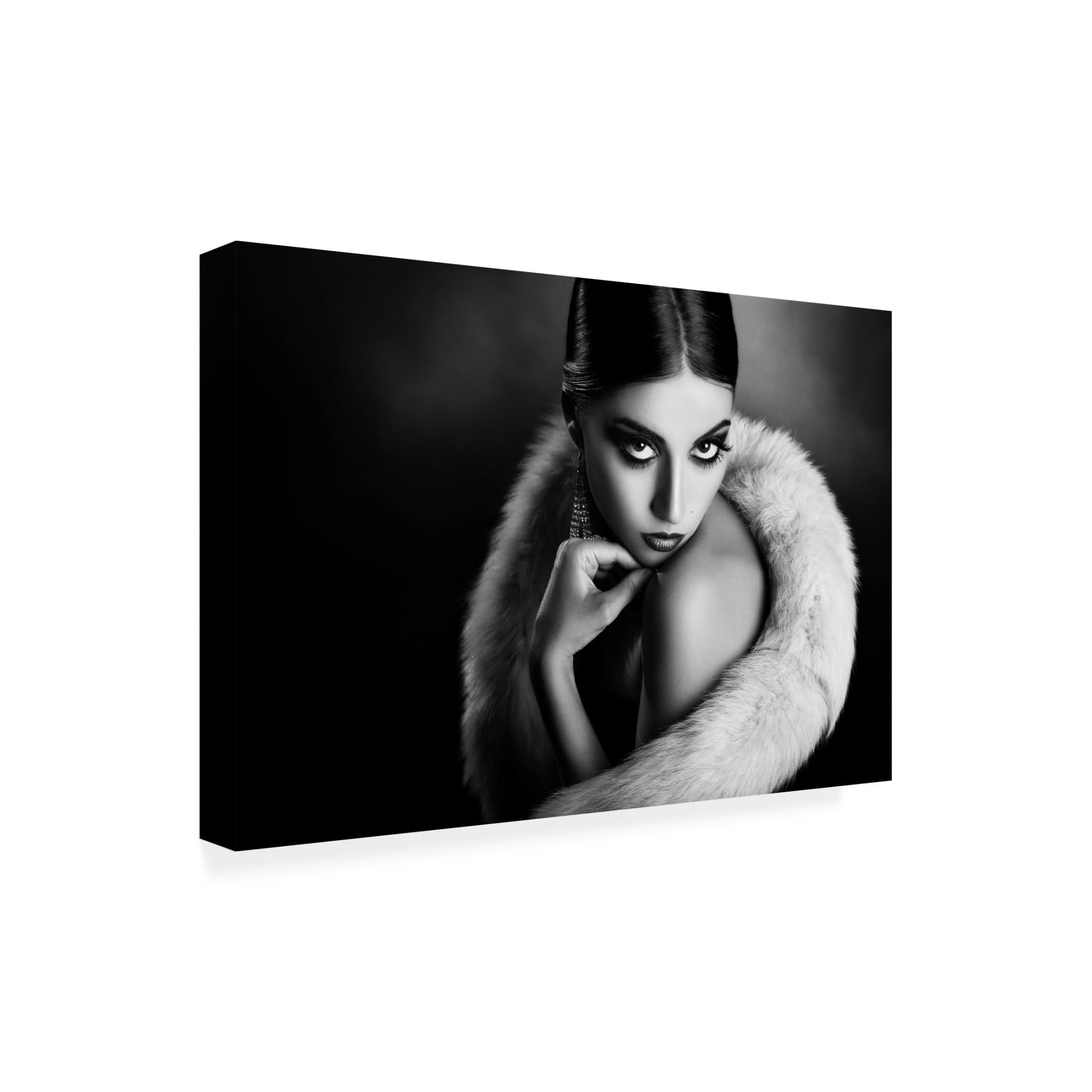 Canvas Wall Art - Peppe Tambe 'Diva3' Wall Art for Living Room, Bedroom, or Office D?cor by Trademark Fine Art - 19 x 12 Inches