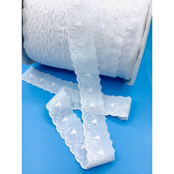 White 1-1/2" Elephant Eyelet Edge - 6 Yards