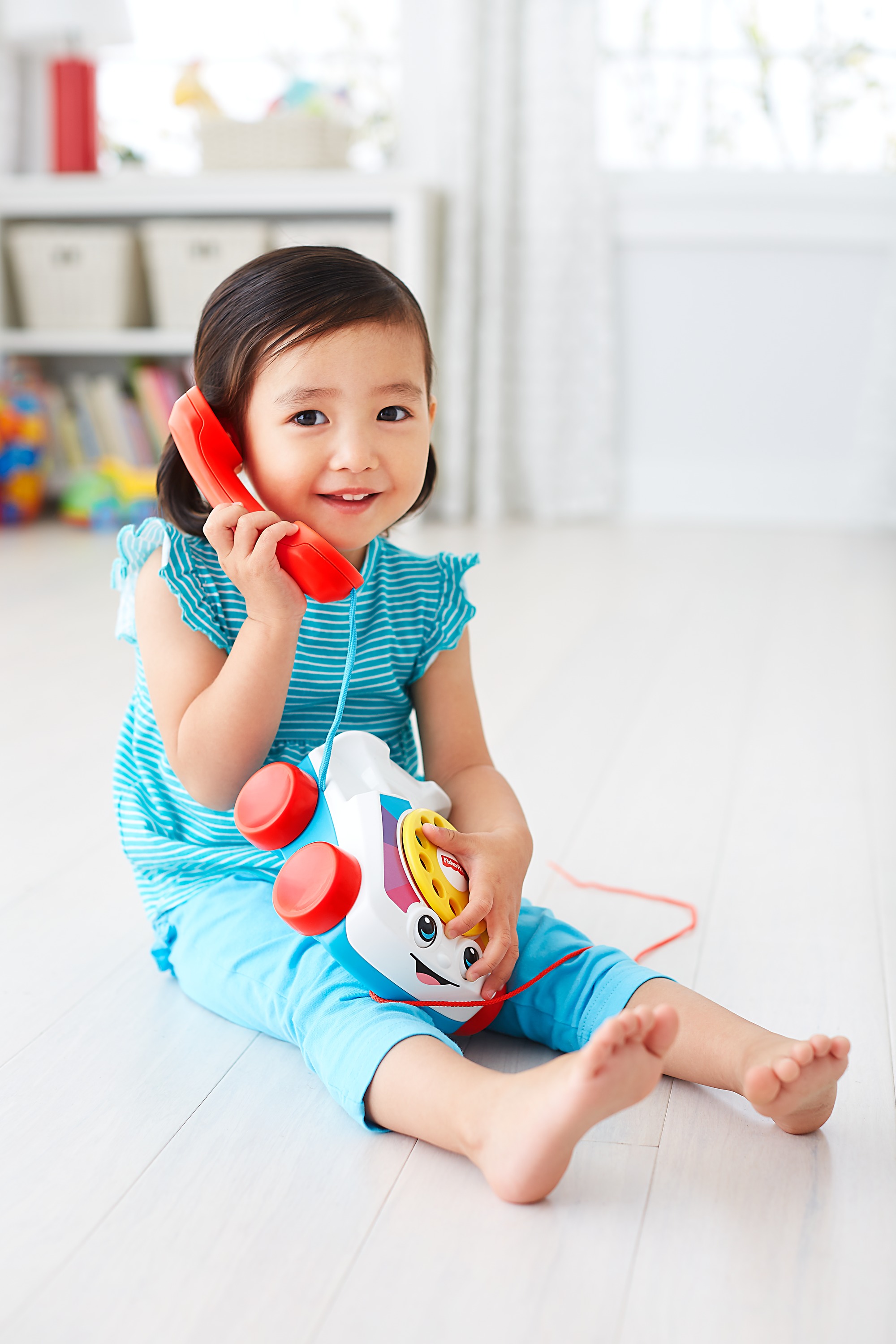 Fisher-Price Chatter Telephone Baby and Toddler Pull Toy Phone with Rotary Dial - image 3 of 6
