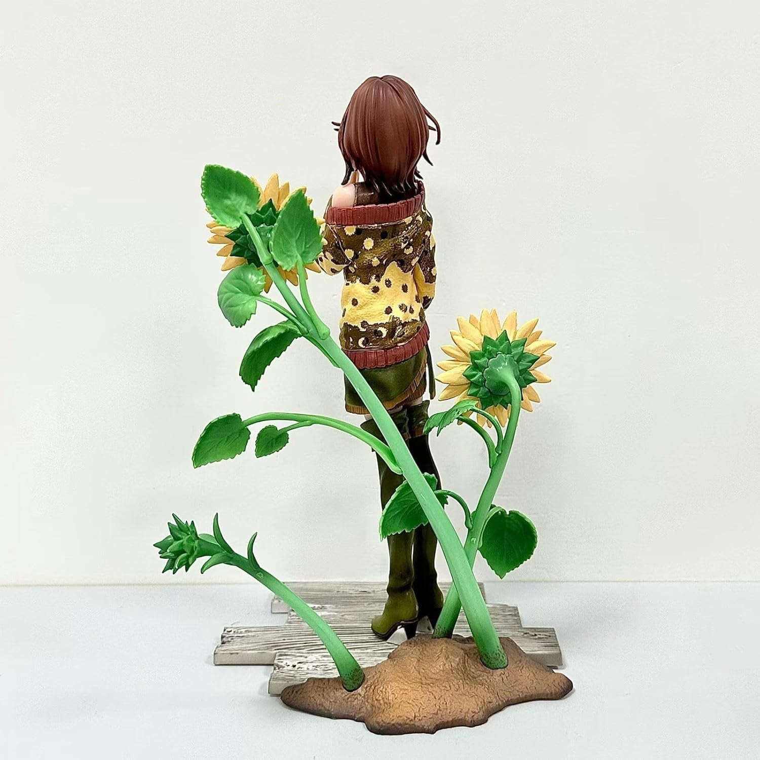 Oosaki Nana Figure Komatsu Nana, Standing Sunflower RoseAction Figure 24cm/9.4inch Anime Character Statue, Green