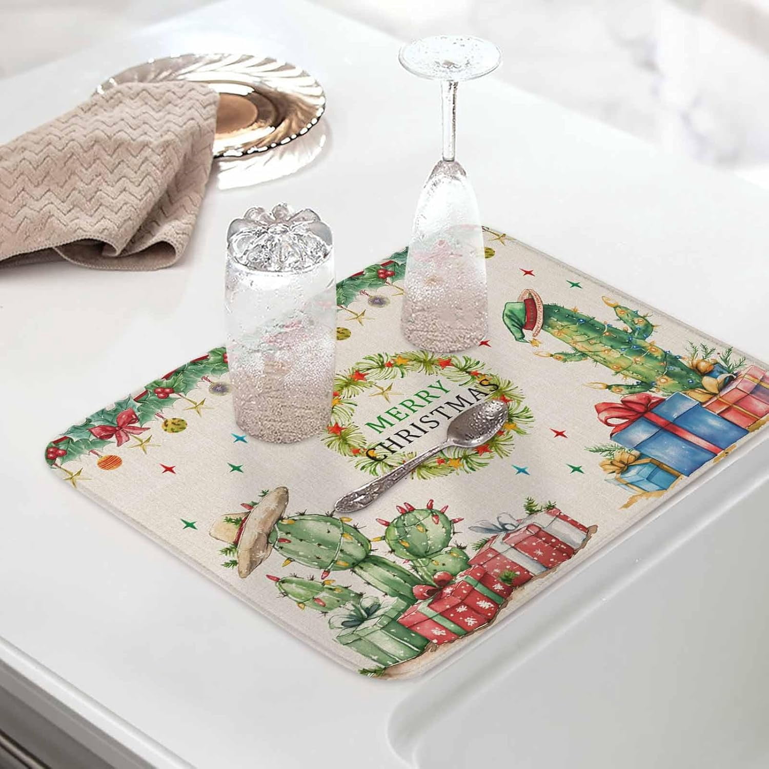 Christmas Cactus Dish Drying Mat for Kitchen Counter, Xmas Botanical Berry Baby Bottle Microfiber Drying Pad, Absorbent Coffee Cup Dishes Drainer Mats 18"x24", 1 Pcs