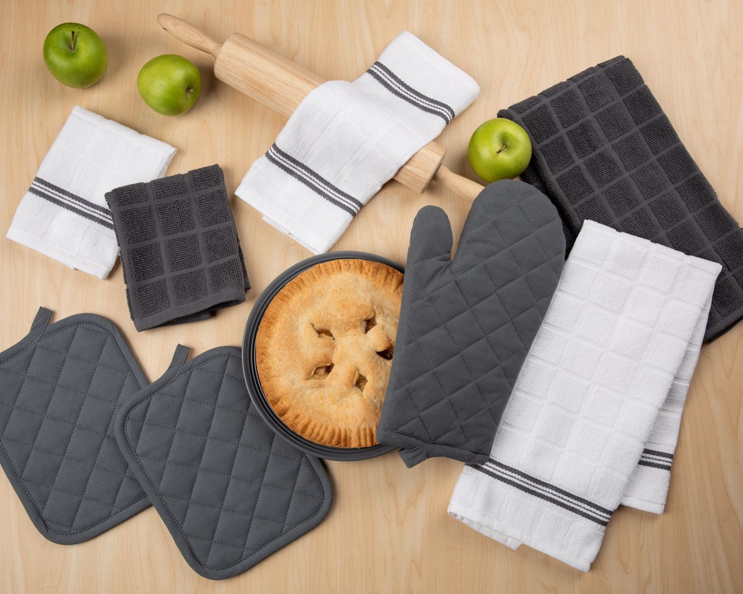 ENSEMBLE DE CUISINE MAINSTAYS – GRIS 8 PIÈCES ENSEMBLE DE CUISINE 8 PIÈCES MAINSTAYS – GRIS