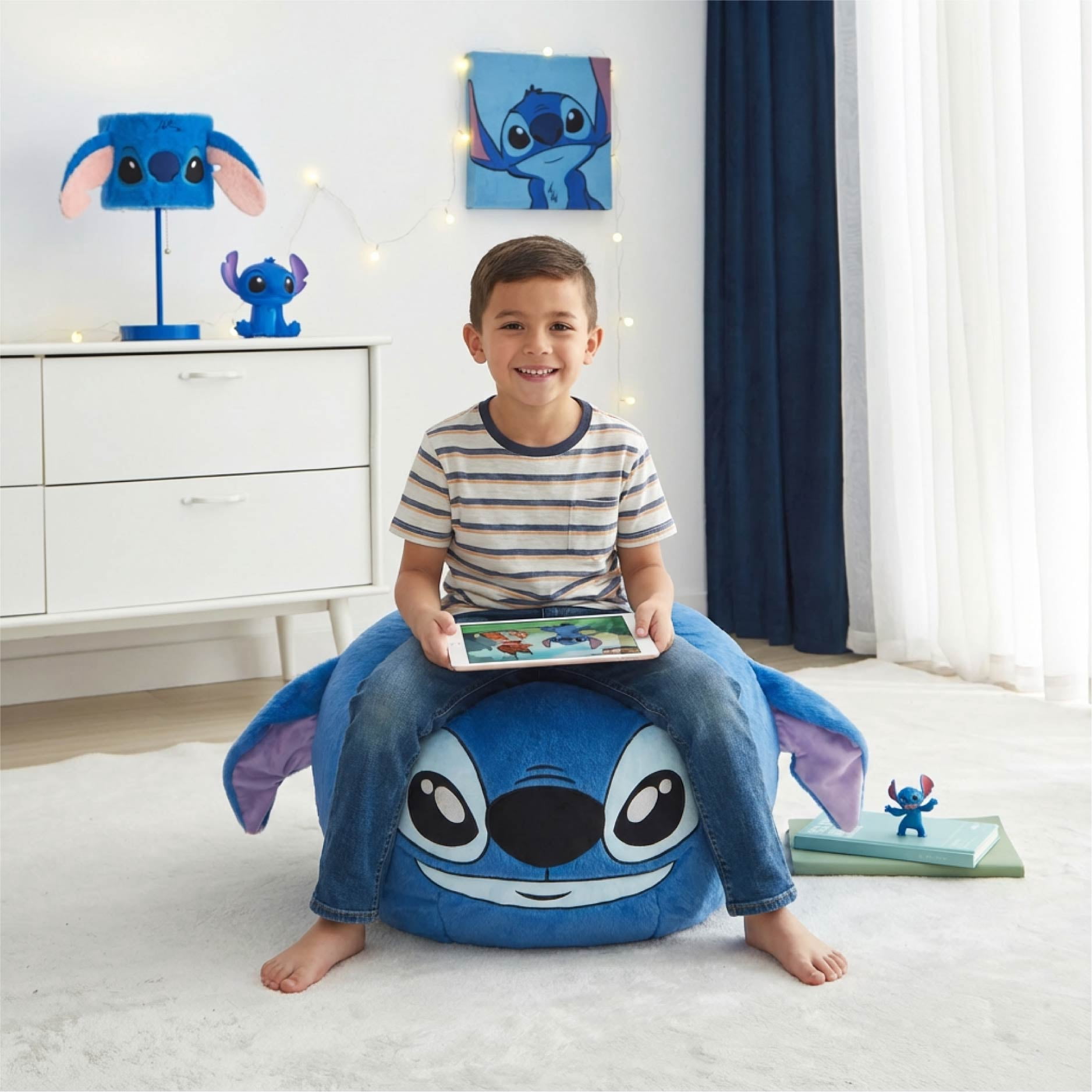 Disney Lilo & Stitch Kids' Figural Compressed Foam Chair, 24" x 24", for Ages 3 and Up