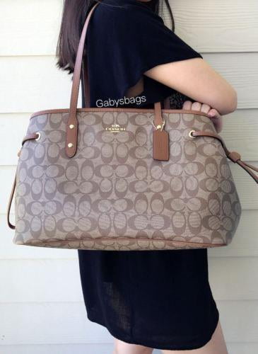 coach signature drawstring carryall shoulder bag f57842