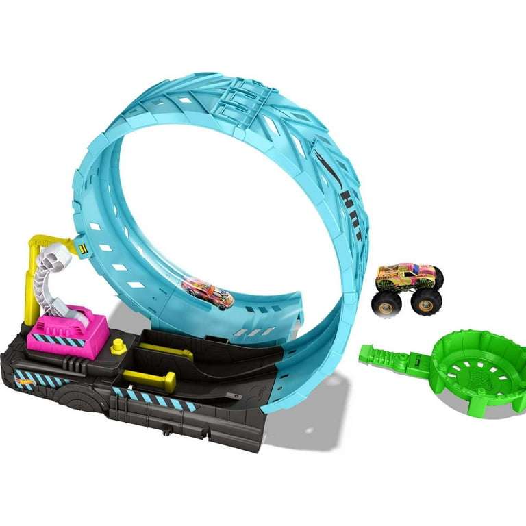 Hot Wheels Monster Trucks Glow-In-The Dark Epic Loop Challenge Playset 