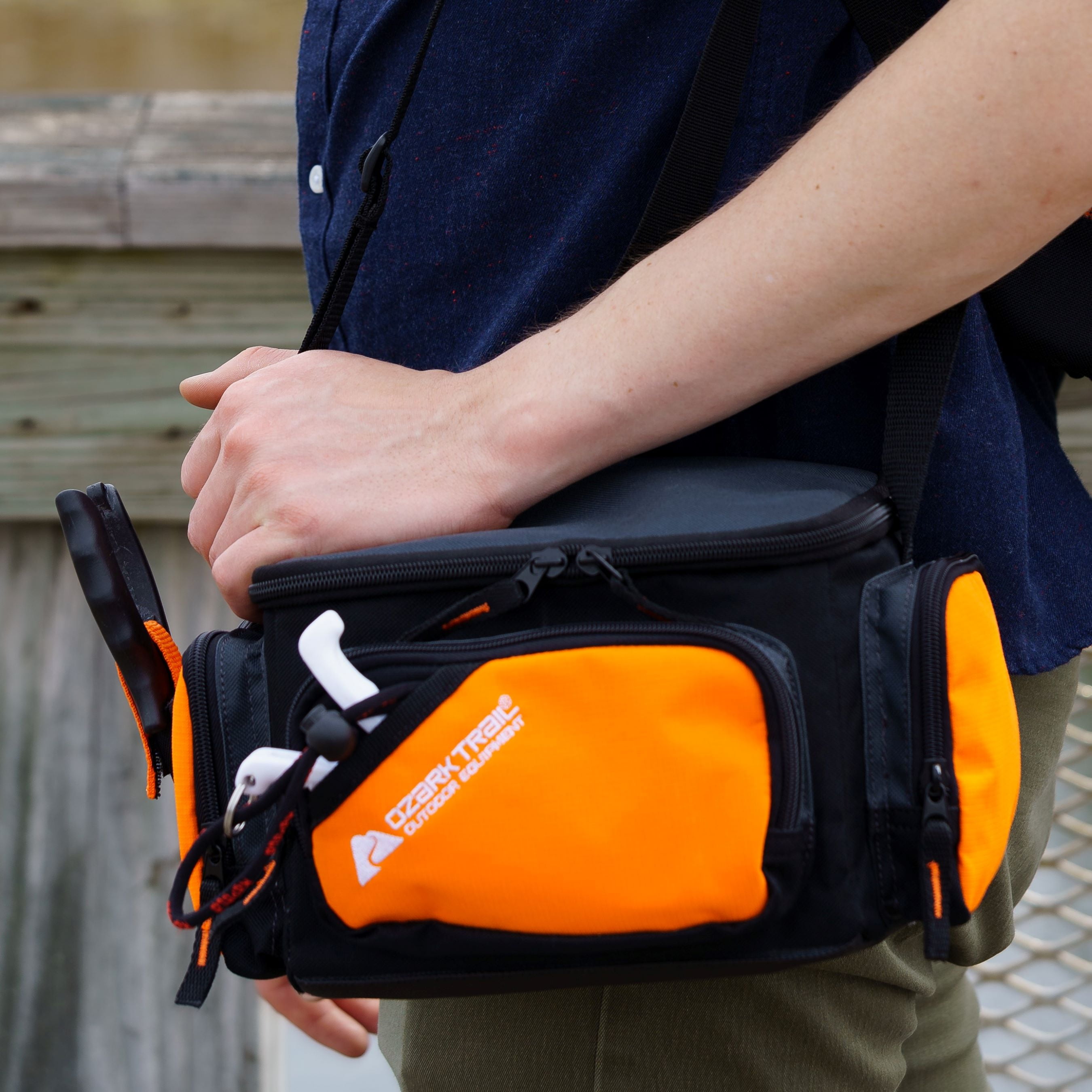 Orange & Black Details about   Ozark Trail Soft-Sided 350 Fishing Tote Bag with 3 Tackle Boxes 