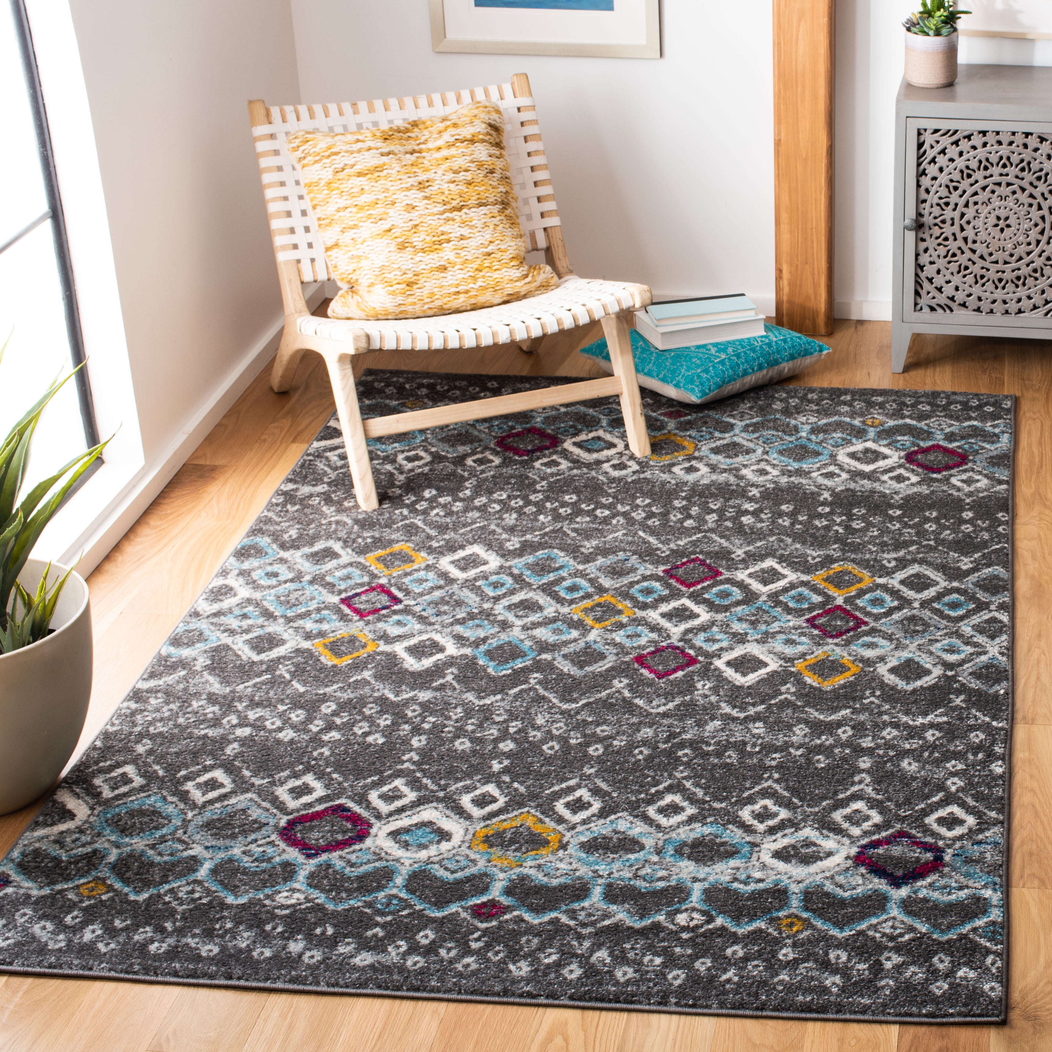 Safavieh Amsterdam Gladwin Geometric Area Rug, Dark Grey/Ivory, 2'3" x 4'