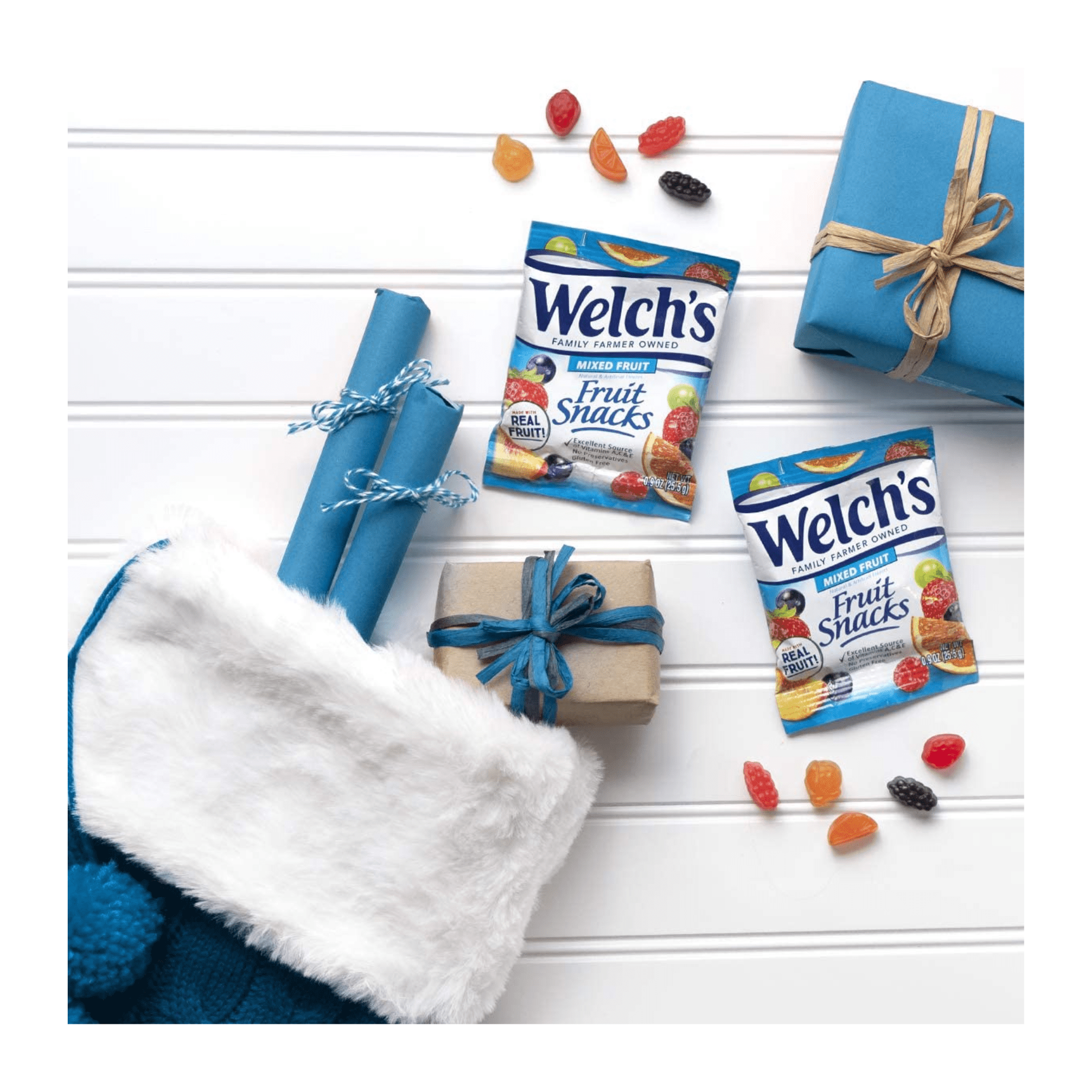 Welch's Fruit Snacks, Bulk Variety Pack with Mixed Fruit, Island Fruit and Berries and Cherries 2.25 Oz. (Pack of 16)