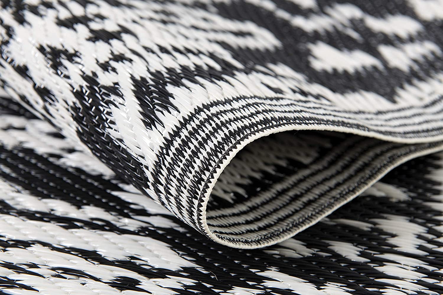 Beverly Rug Indoor Outdoor Reversible Plastic Area Rug - 6x9 - Black
