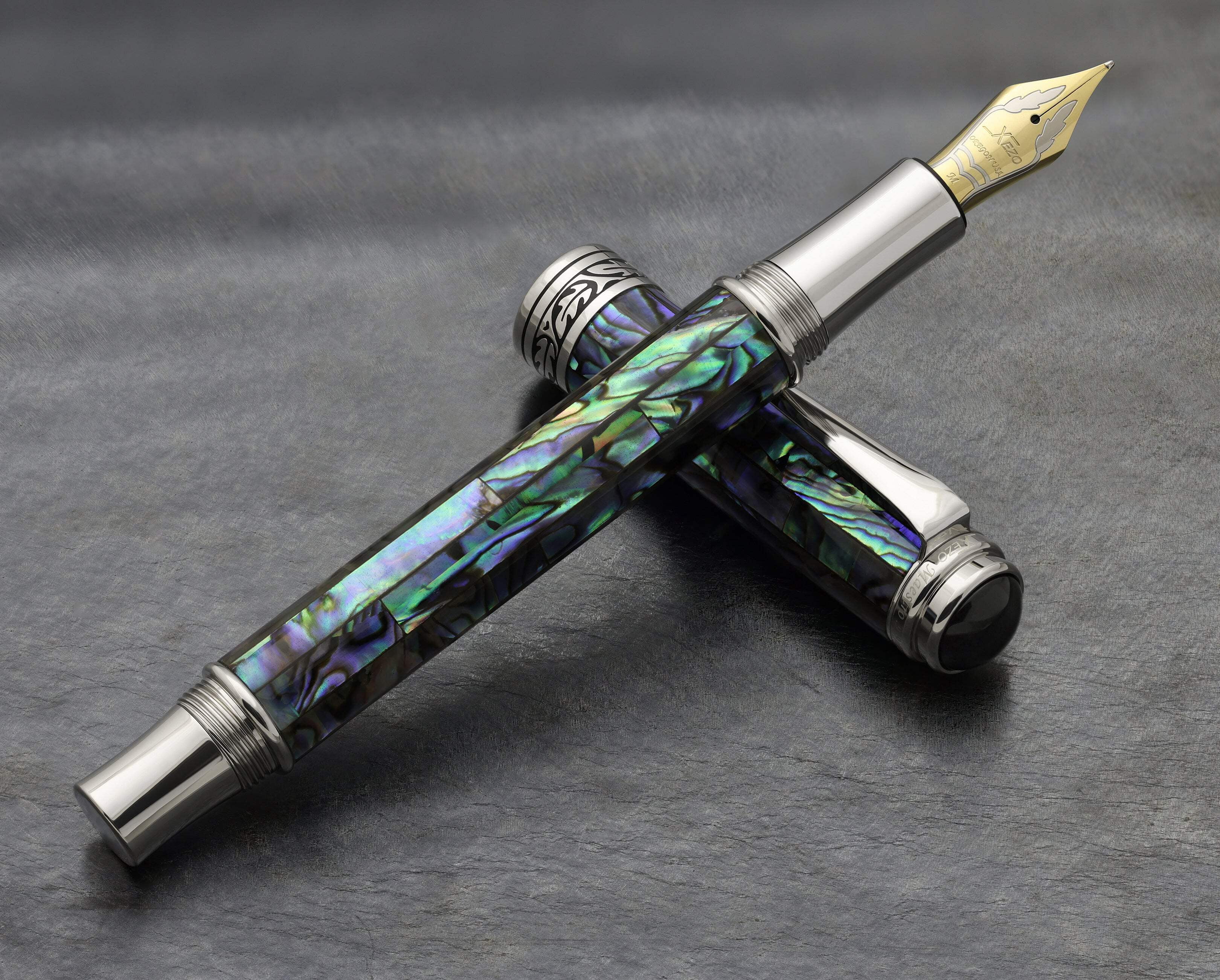 Xezo Xezo Maestro® Paua Abalone Sea Shell Fountain Pen (Medium-Fine 0.45 mm Nib) - Platinum Plated