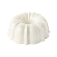 thumbnail image 1 of Molde Bundt Nordic Ware de Aluminio Formado 26 cm 12 Tazas, 1 of 6