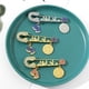 thumbnail image 5 of 5 uds broche de bufanda de diamante Pin bufanda musulmana a juego Hijab Clips pequeño conjunto de broches Clips de Metal para chal bufanda musulmana mujeres bufandas Hijab seguridad chal broche alfil TUNC Sencillez, 5 of 5