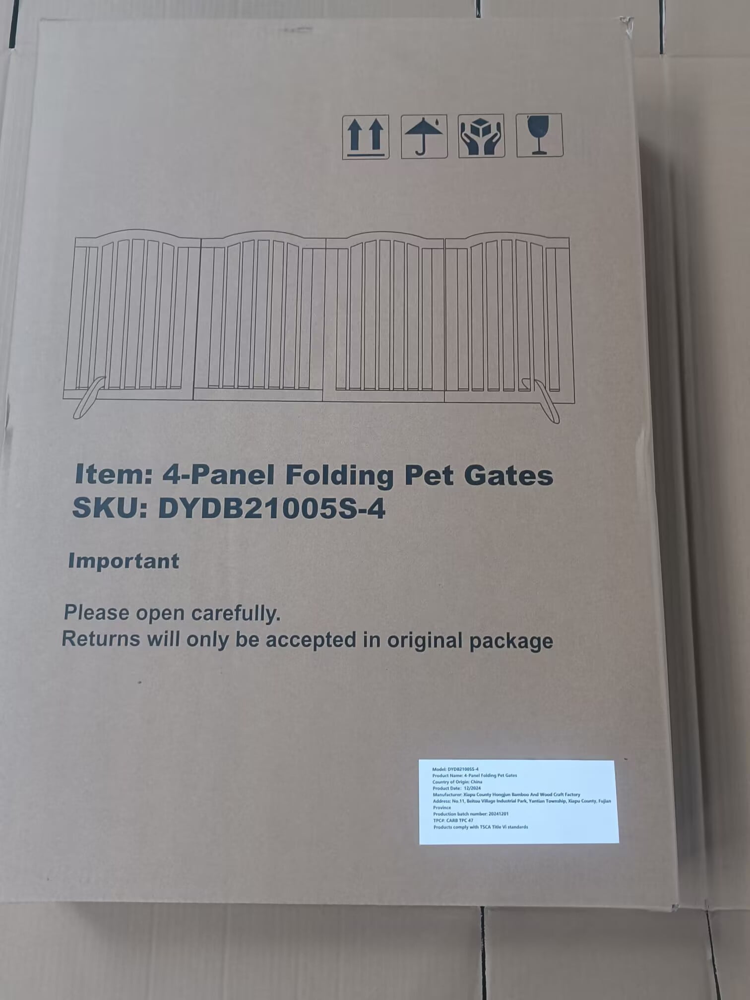 Izzovium 27.6" Tall Freestanding Pet Gate, 4-Panel Foldable Dog Fence, Solid Wood Safety Barrier with Support Feet for Stairs/Doorways, White