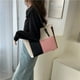 thumbnail image 3 of Bolso de mujer de colores pastel con diseño de mezcla de moda 2025, bolso de hombro casual de PU suave, bolso de mano sencillo y elegante., 3 of 10