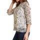 thumbnail image 4 of Blusa de gasa floral para mujer INSPIRE CHIC de manga 3/4, cuello redondo, con dobladillo con volantes, gris púrpura, 2XL, 4 of 6