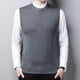 thumbnail image 1 of Chaleco de lana de invierno para hombres de mediana edad y mayores, cuello redondo, color sólido, suéter de punto, chaleco para papá, 1 of 6