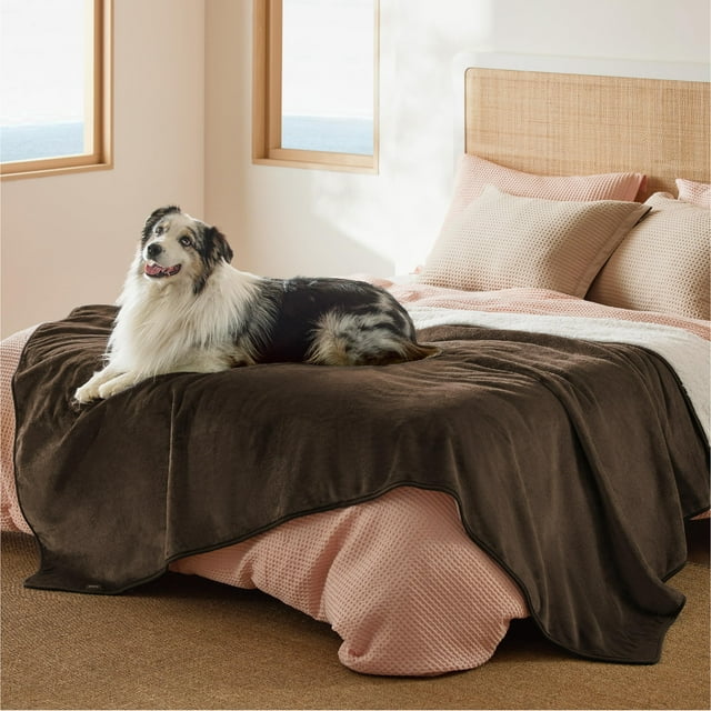 Manta Impermeable Bedsure para Cama Sherpa Fleece Twin Marrón