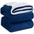 thumbnail image 2 of Kawahome Sherpa Fleece Blanket Tamaño gemelo Súper suave Masillas de cama de 500 gsm de invierno más cálidas y pesadas para la cama sofá, 66 "x 90" (azul marino) KAWAHOME Ver descripción, 2 of 2