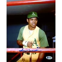 Reggie Jackson Autographed 8x10 Photo Oakland A's Beckett BAS 177594