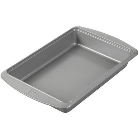 - Wilton Ever-Glide Non-Stick Oblong Baking Pan, 13 x 9-Inch