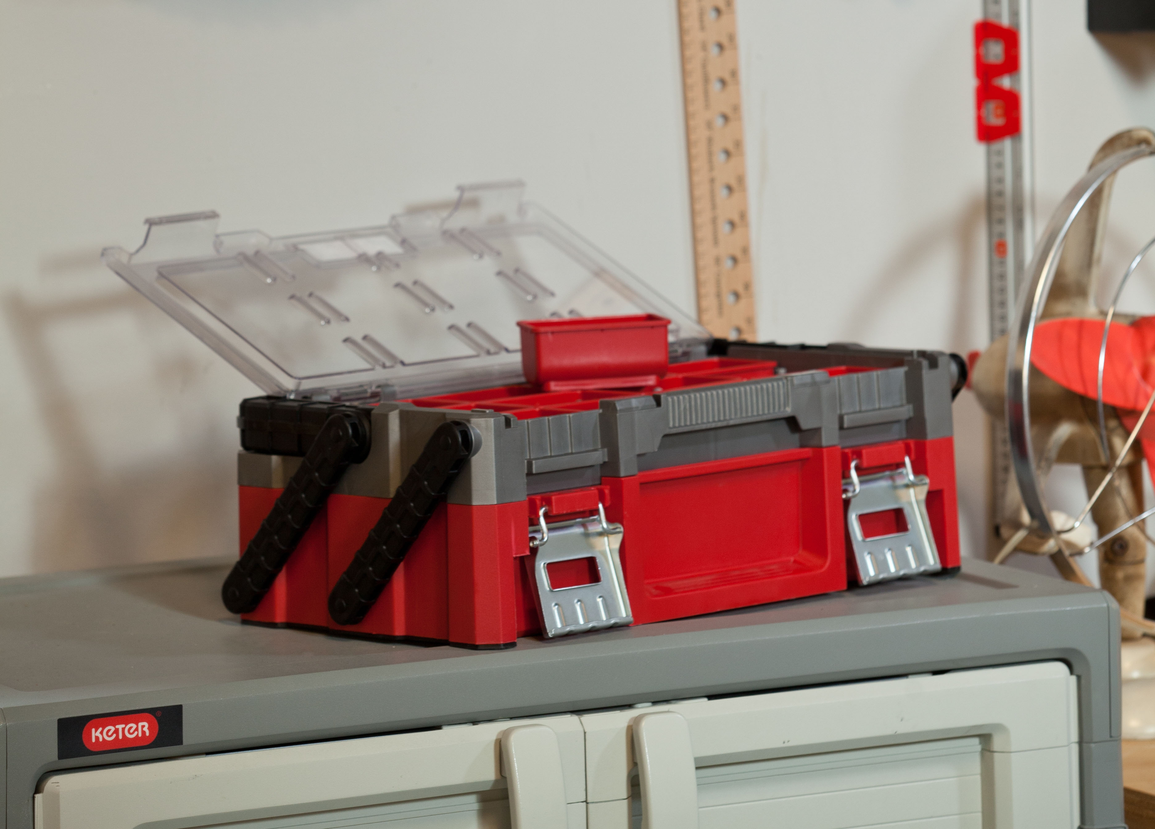 Heavy-Duty 18-Inch Cantilever Tool Box – Red, 4 Trays + Bottom Box, Folding Design