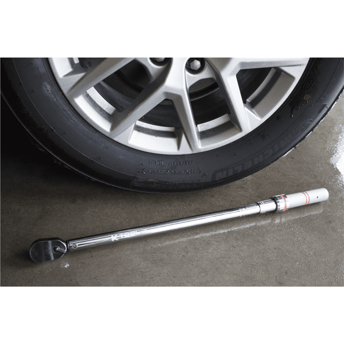 K Tool International Torque Wrench 1/2 Inch Drive 250 Foot/Pounds