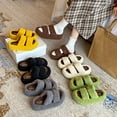 thumbnail image 1 of Pantuflas de mujer con suela gruesa y alza, color beige, doble tira, estilo moderno con letras, cómodas para otoño e invierno, talla 36 Rkxzt, 1 of 9