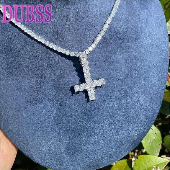 Dubss Cross Pendant Necklace Hip Hop Jewelry for Women AAAAA Cubic Zirconia