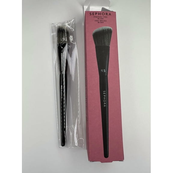 SEPHORA COLLECTION PRO Blush Brush #93
