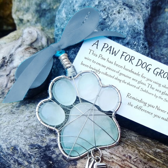 TOPRenddon Blue Sea Glass Pendant Decoration, Recycled Glass & Iron Wire Hanging Ornament, Suncatcher for Window Home Decor, Thoughtful Gift for Birthdays Housewarming Holidays