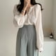 thumbnail image 5 of Camisa de mujer manga larga con cuello en V blusa suelta informal transpirable, blanco sidaley AP001131-01, 5 of 7