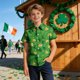 thumbnail image 5 of Blusa y camisa de manga corta con cuello vuelto, moderna e informal, con estampado del Día de San Patricio, con bolsillo, para uniforme escolar, para niños y niñas de 2 a 15 años., 5 of 7