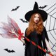 thumbnail image 1 of Set de Escobas de Bruja para Halloween | Pack de 2 Accesorios de Plástico para Niños | Escoba de Bruja Desmontable de 90 Cm para Fiestas de Disfraces, Actividades Escolares y Juegos de Rol, 1 of 6
