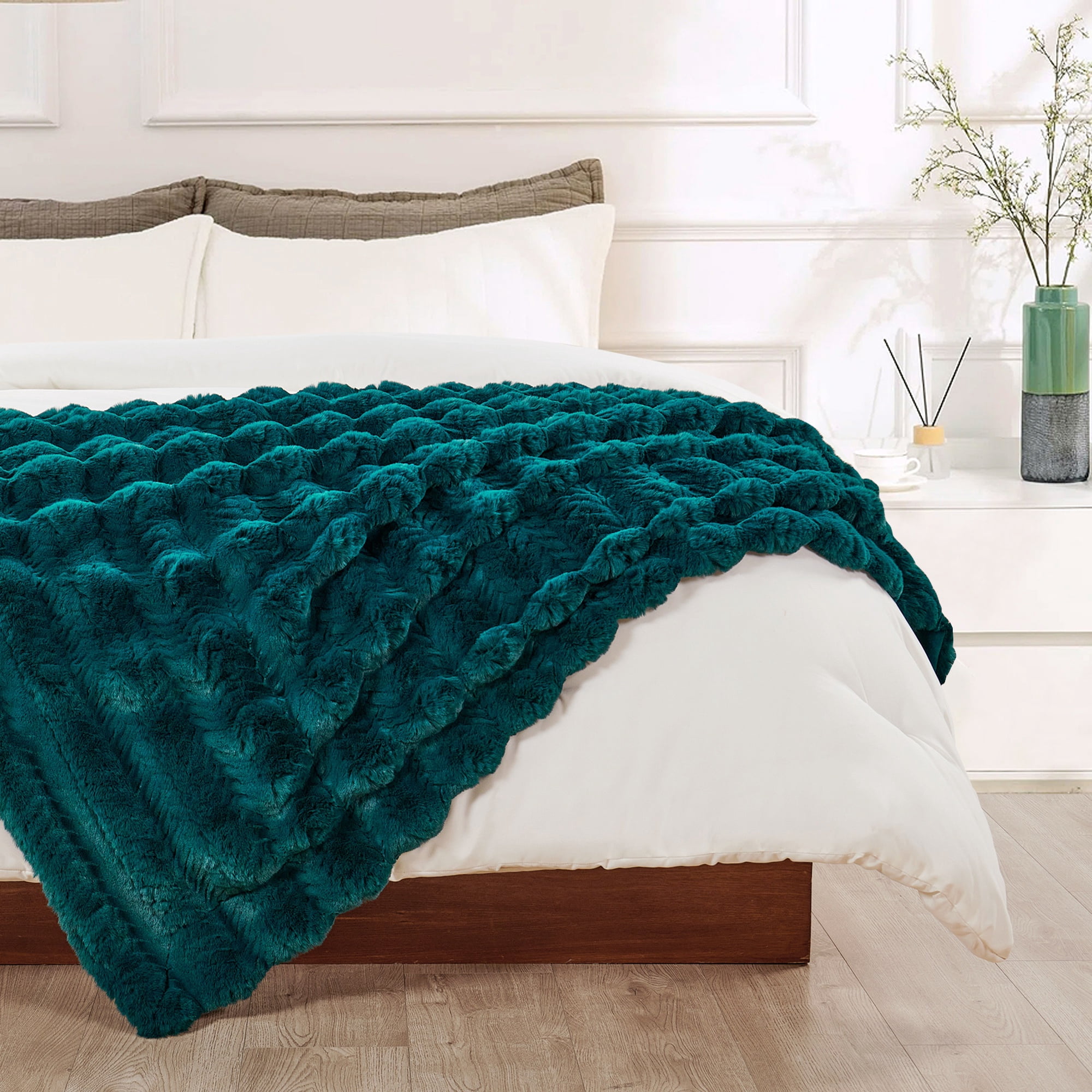 Home Soft Things Tread Pattern Faux Fur Throw Blanket with Micromink Back, Luxury Soft Cozy Plush Fluffy Fuzzy Reversible Thick Warm Throw Blanket, 50x60 inches, Teal