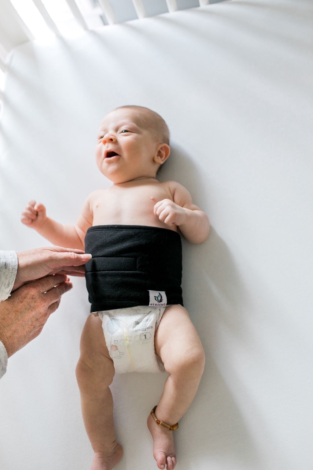 MEMEENO Belly Band for Colic & Gas Relief, Organic Cotton, Self-Warming for Fussy Newborn (Noir)